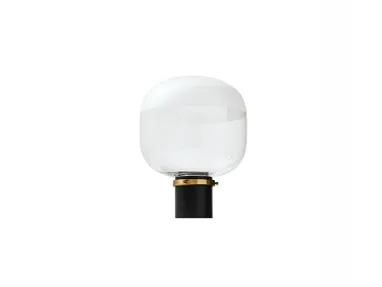 Lampada da tavolo con diffusore in vetro trasparente e satinato e base in metallo finitura Nero e Oro Ghost Tavolo di Midj