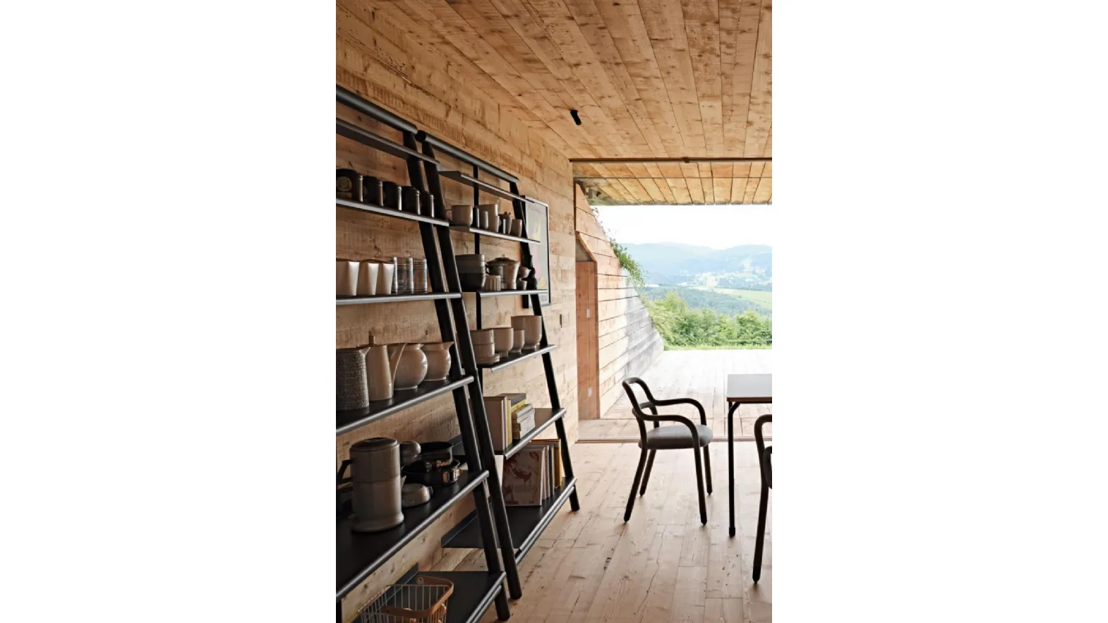 Libreria Suite in legno con ripiani in metallo di Midj